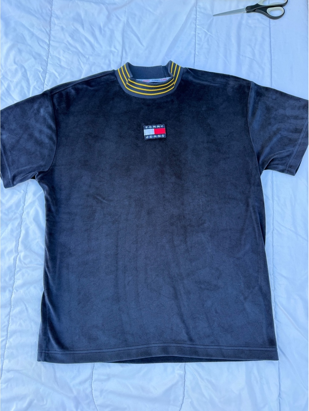 Tommy Jeans Men's Velvet Short Sleeve T-Shirt with Striped Collar
